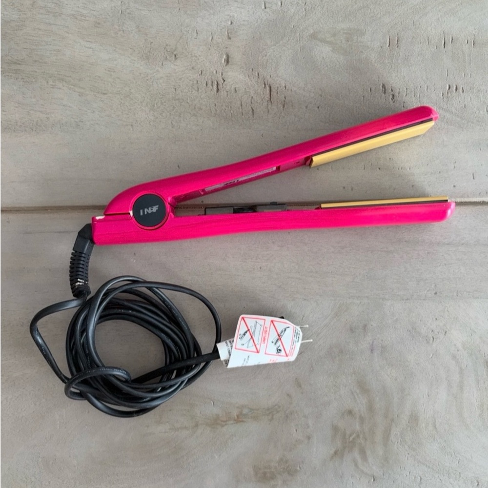 INF Straightening Flat Iron